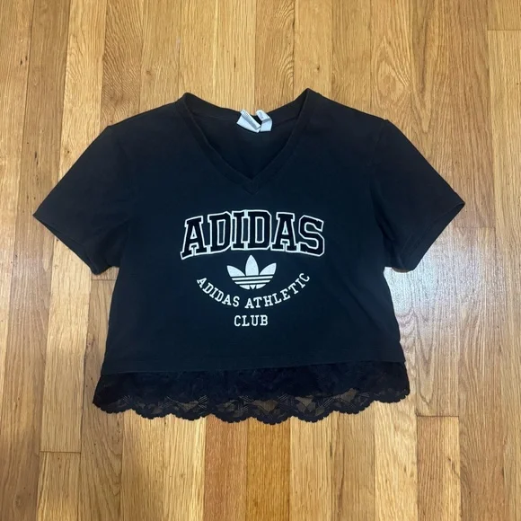 adidas Originals Size Medium Cropped Lace Trim T-Shirt Black White Crop V-Neck - Picture 2 of 8